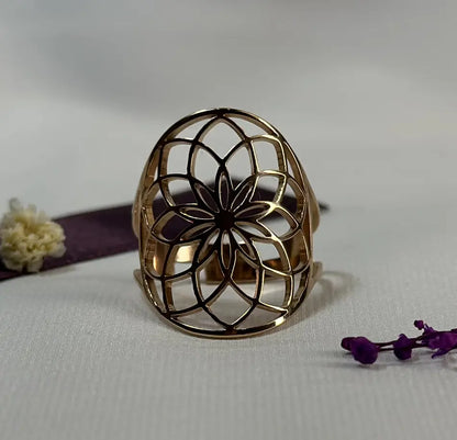 Bague Aniya – Fleur géométrique ajourée