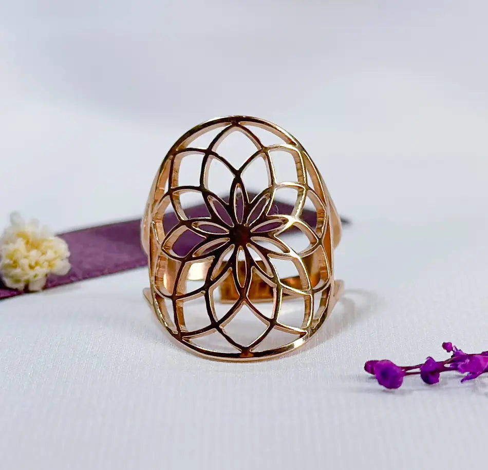 Bague Aniya – Fleur géométrique ajourée - Image 4