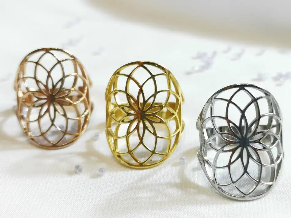 Bague Aniya – Fleur géométrique ajourée - Image 5